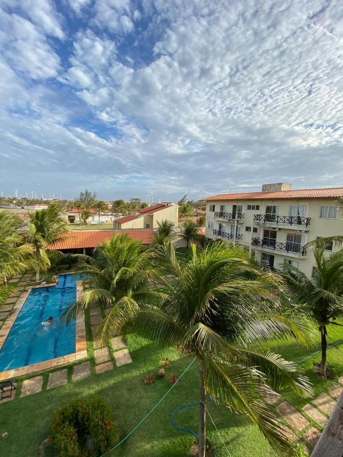 Apartamento com vista para o mar, piscina , deck , playground e estacionamento . Taíba Exterior foto